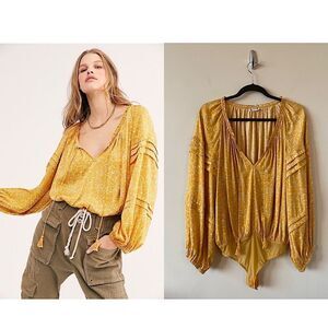 Free People-All Tucks Bodysuit (Size::Small)